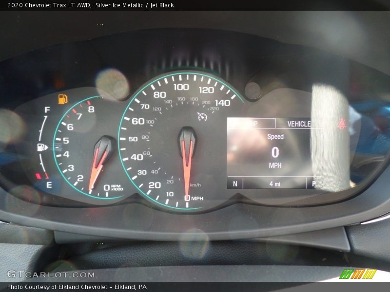 Silver Ice Metallic / Jet Black 2020 Chevrolet Trax LT AWD