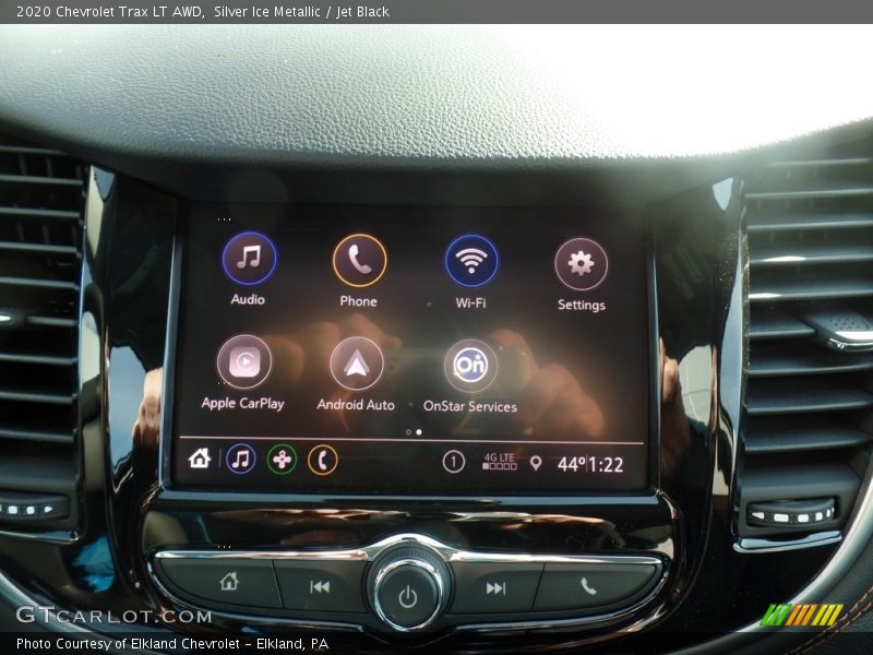 Silver Ice Metallic / Jet Black 2020 Chevrolet Trax LT AWD
