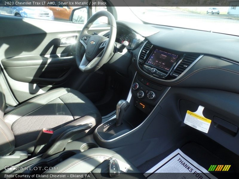 Silver Ice Metallic / Jet Black 2020 Chevrolet Trax LT AWD