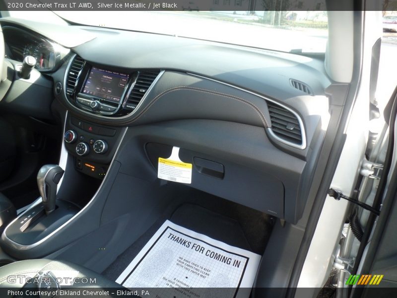 Silver Ice Metallic / Jet Black 2020 Chevrolet Trax LT AWD