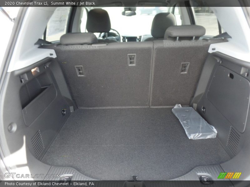 Summit White / Jet Black 2020 Chevrolet Trax LS