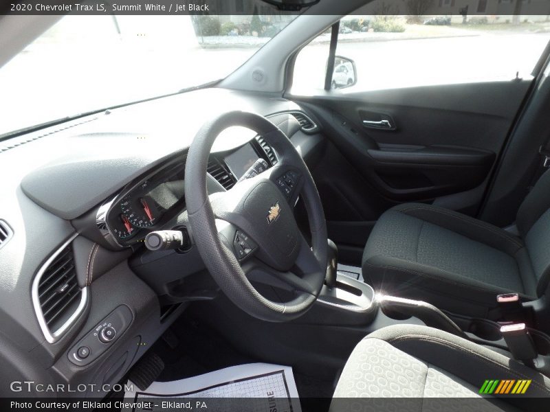 Summit White / Jet Black 2020 Chevrolet Trax LS