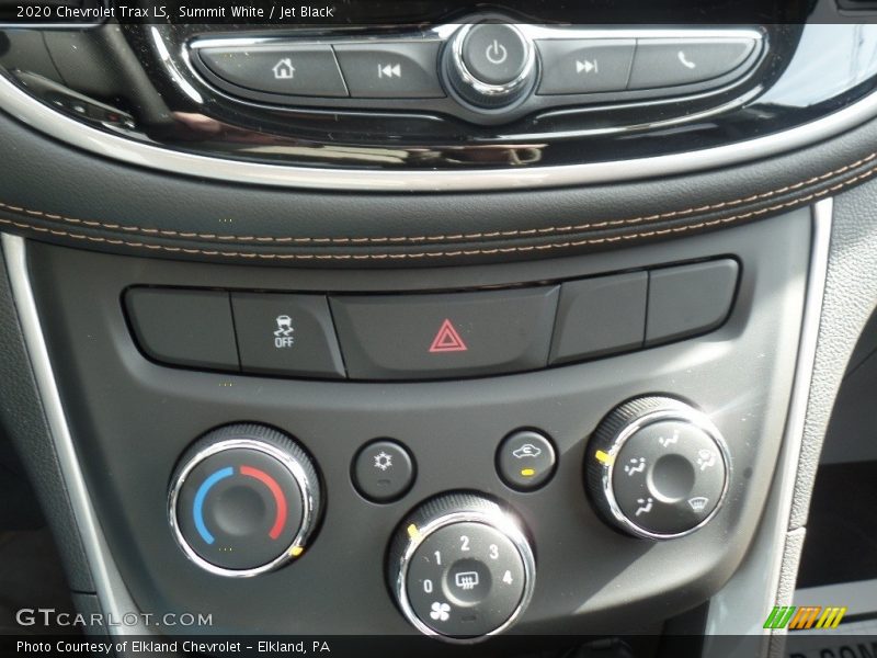 Summit White / Jet Black 2020 Chevrolet Trax LS