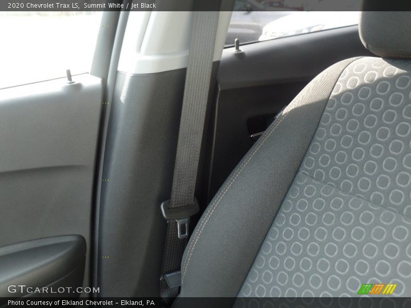 Summit White / Jet Black 2020 Chevrolet Trax LS