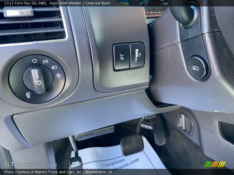 Ingot Silver Metallic / Charcoal Black 2013 Ford Flex SEL AWD