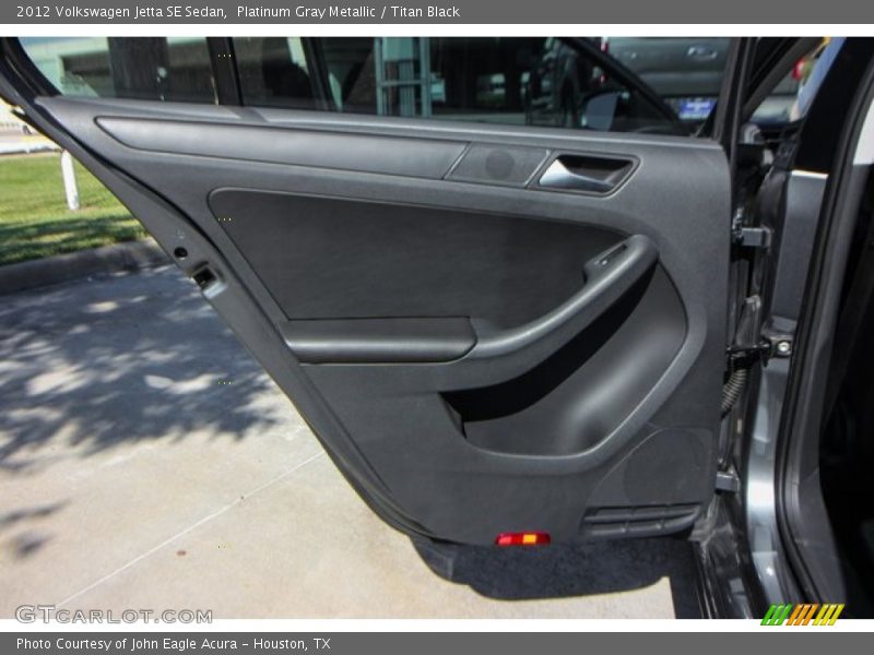 Platinum Gray Metallic / Titan Black 2012 Volkswagen Jetta SE Sedan