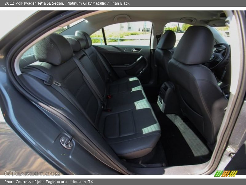 Platinum Gray Metallic / Titan Black 2012 Volkswagen Jetta SE Sedan