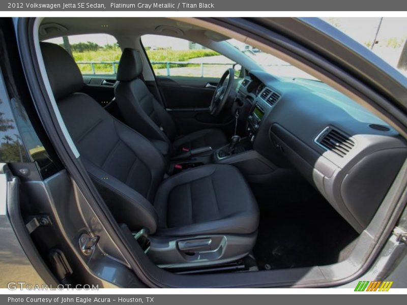 Platinum Gray Metallic / Titan Black 2012 Volkswagen Jetta SE Sedan