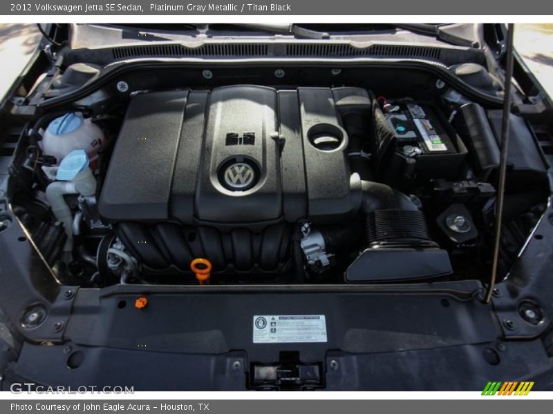 Platinum Gray Metallic / Titan Black 2012 Volkswagen Jetta SE Sedan