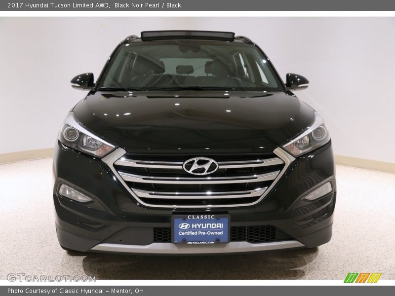 Black Noir Pearl / Black 2017 Hyundai Tucson Limited AWD