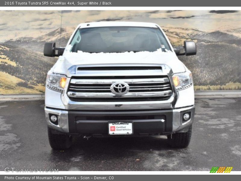 Super White / Black 2016 Toyota Tundra SR5 CrewMax 4x4