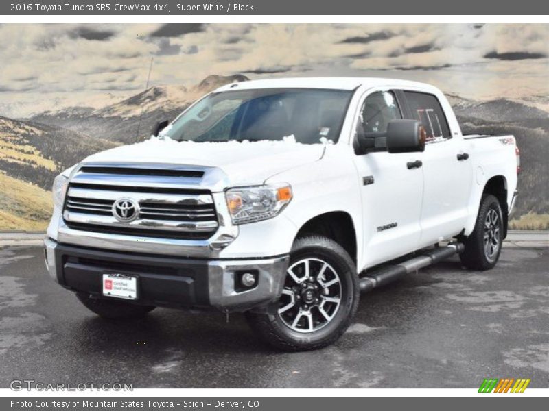 Super White / Black 2016 Toyota Tundra SR5 CrewMax 4x4