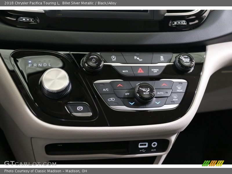 Billet Silver Metallic / Black/Alloy 2018 Chrysler Pacifica Touring L