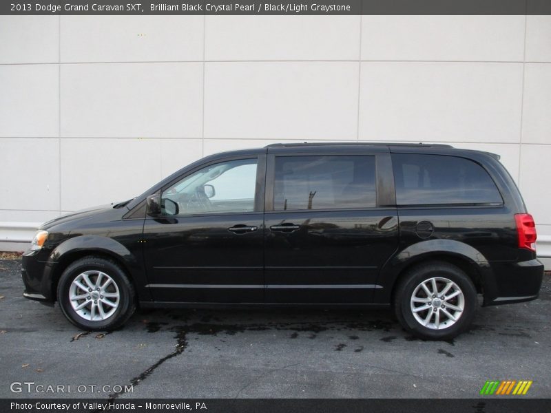 Brilliant Black Crystal Pearl / Black/Light Graystone 2013 Dodge Grand Caravan SXT
