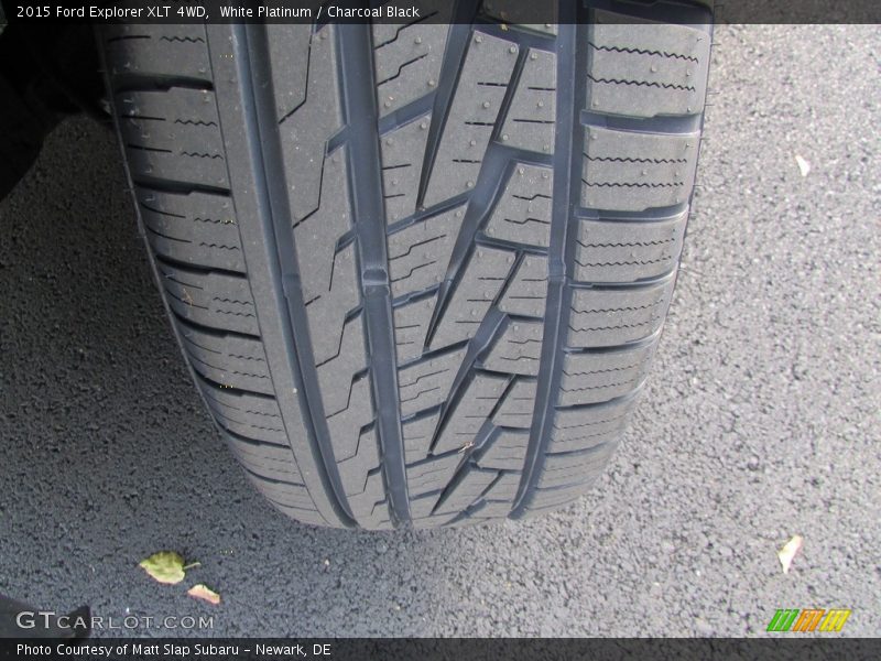 White Platinum / Charcoal Black 2015 Ford Explorer XLT 4WD