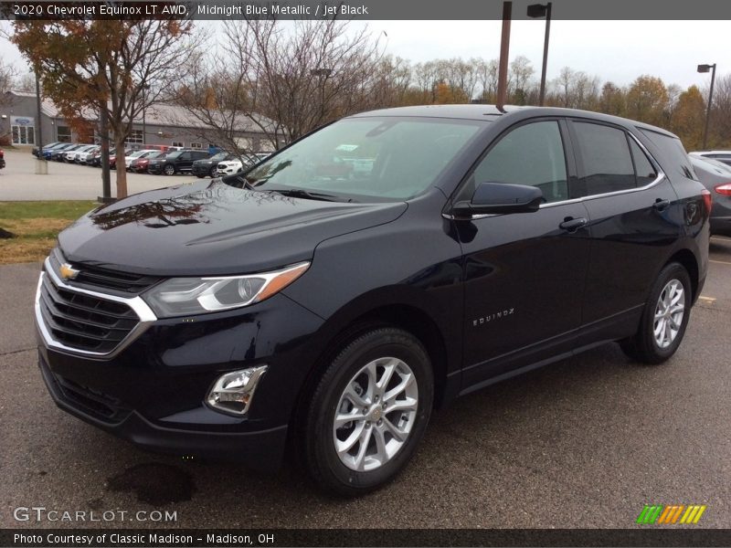 Front 3/4 View of 2020 Equinox LT AWD