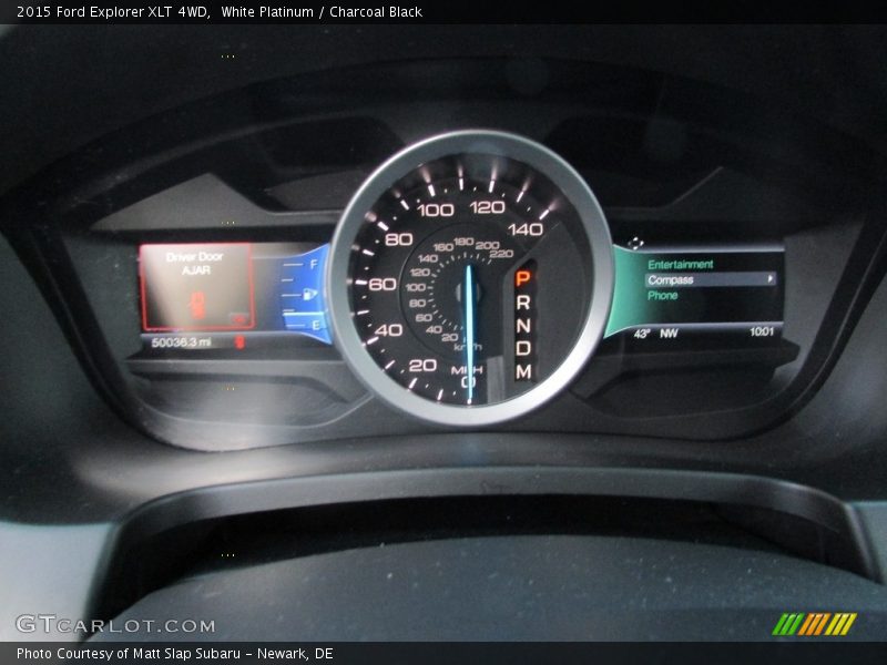 White Platinum / Charcoal Black 2015 Ford Explorer XLT 4WD