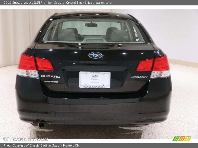 Crystal Black Silica / Warm Ivory 2010 Subaru Legacy 2.5i Premium Sedan