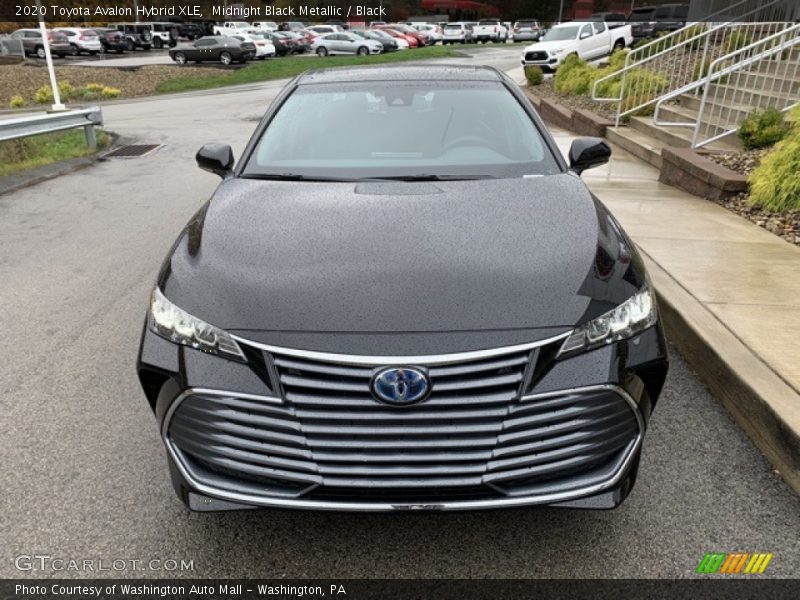 Midnight Black Metallic / Black 2020 Toyota Avalon Hybrid XLE