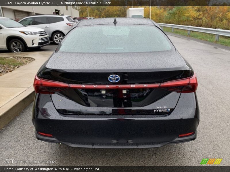 Midnight Black Metallic / Black 2020 Toyota Avalon Hybrid XLE