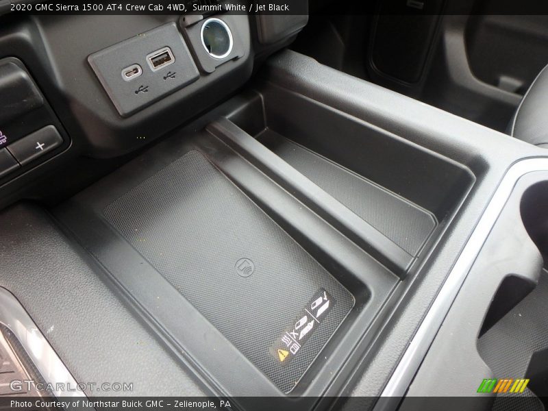 Summit White / Jet Black 2020 GMC Sierra 1500 AT4 Crew Cab 4WD