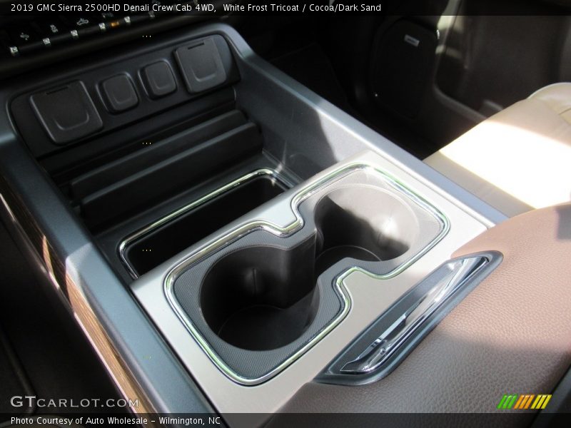White Frost Tricoat / Cocoa/Dark Sand 2019 GMC Sierra 2500HD Denali Crew Cab 4WD