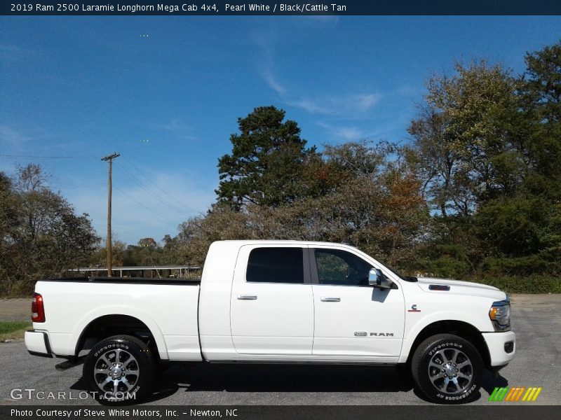  2019 2500 Laramie Longhorn Mega Cab 4x4 Pearl White