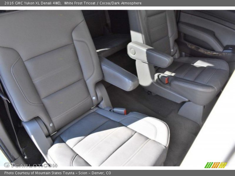 White Frost Tricoat / Cocoa/Dark Atmosphere 2016 GMC Yukon XL Denali 4WD