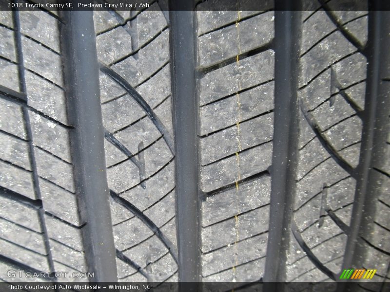 Predawn Gray Mica / Ash 2018 Toyota Camry SE