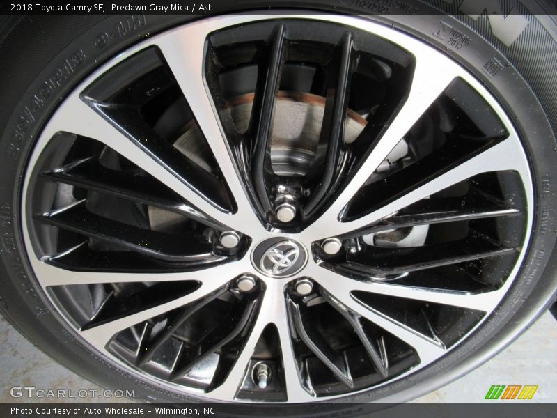 Predawn Gray Mica / Ash 2018 Toyota Camry SE