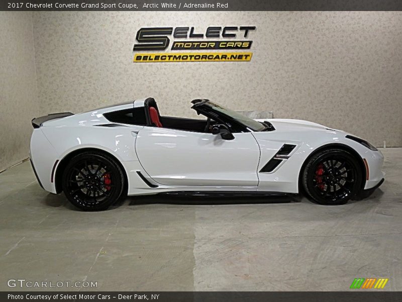 Arctic White / Adrenaline Red 2017 Chevrolet Corvette Grand Sport Coupe
