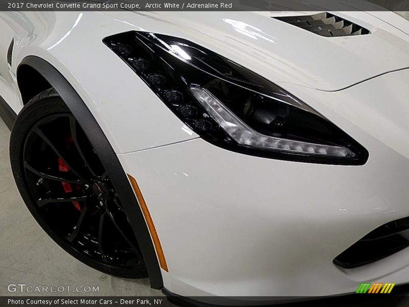 Arctic White / Adrenaline Red 2017 Chevrolet Corvette Grand Sport Coupe