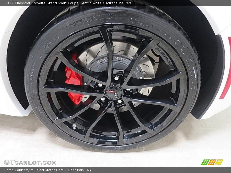 Arctic White / Adrenaline Red 2017 Chevrolet Corvette Grand Sport Coupe
