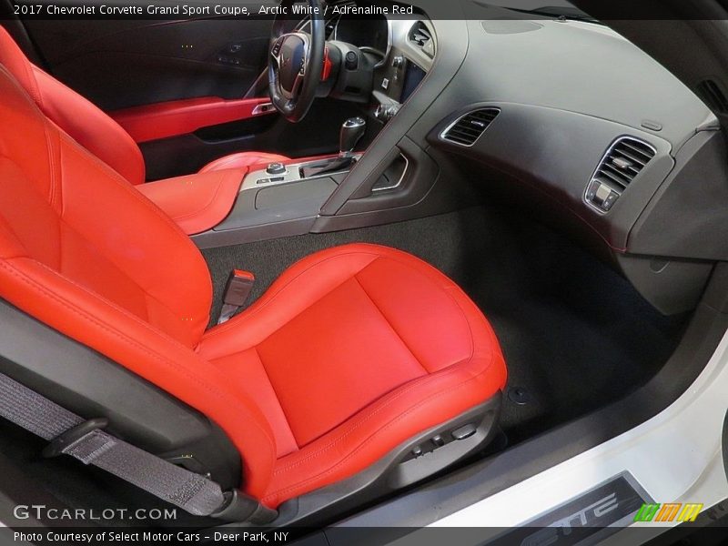Arctic White / Adrenaline Red 2017 Chevrolet Corvette Grand Sport Coupe