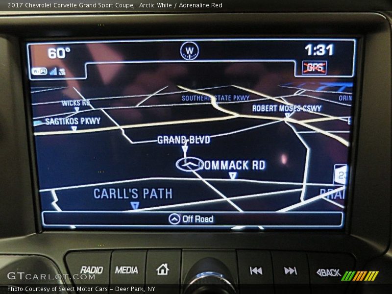 Arctic White / Adrenaline Red 2017 Chevrolet Corvette Grand Sport Coupe
