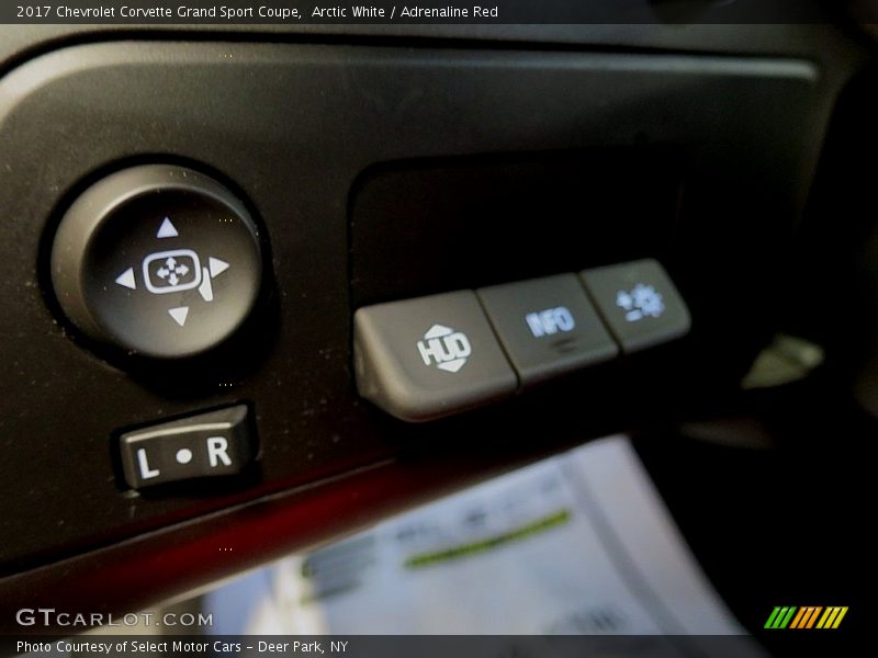 Arctic White / Adrenaline Red 2017 Chevrolet Corvette Grand Sport Coupe