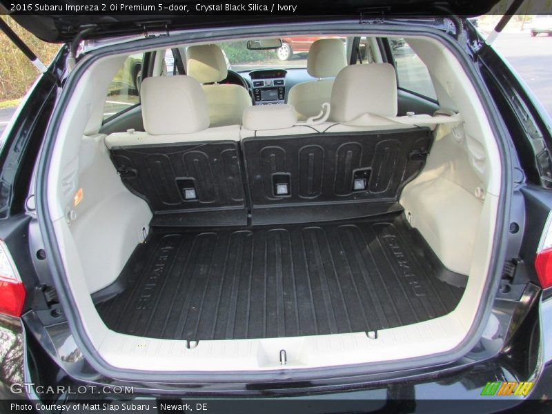 Crystal Black Silica / Ivory 2016 Subaru Impreza 2.0i Premium 5-door