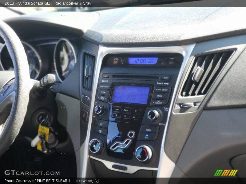 Radiant Silver / Gray 2013 Hyundai Sonata GLS