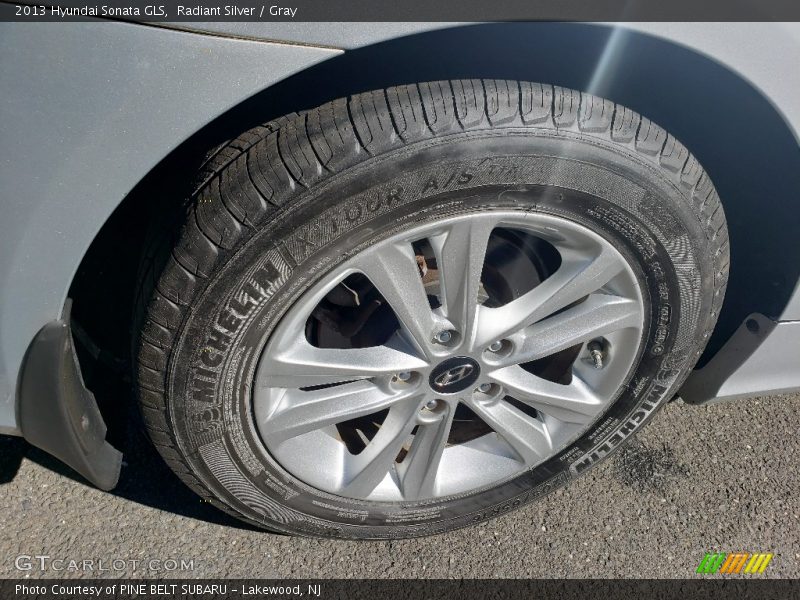 Radiant Silver / Gray 2013 Hyundai Sonata GLS