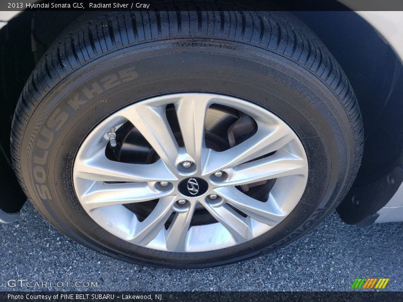 Radiant Silver / Gray 2013 Hyundai Sonata GLS