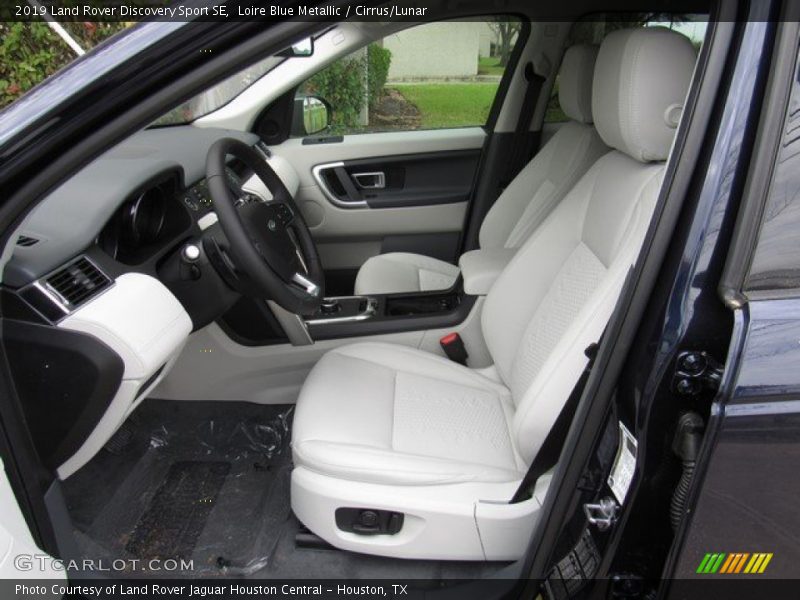  2019 Discovery Sport SE Cirrus/Lunar Interior