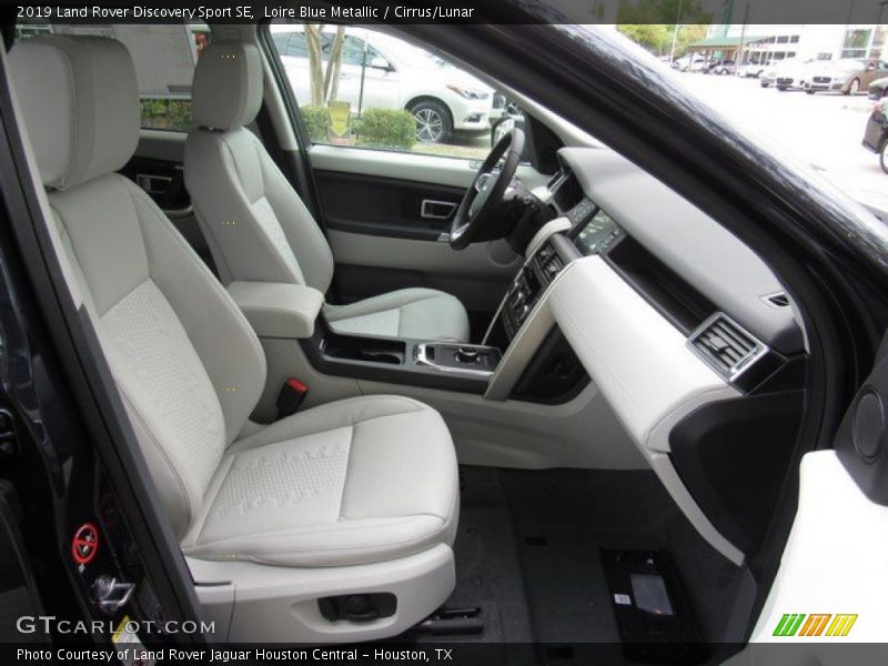 Front Seat of 2019 Discovery Sport SE
