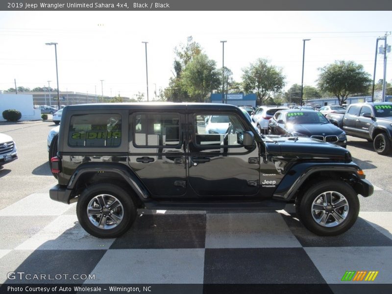 Black / Black 2019 Jeep Wrangler Unlimited Sahara 4x4