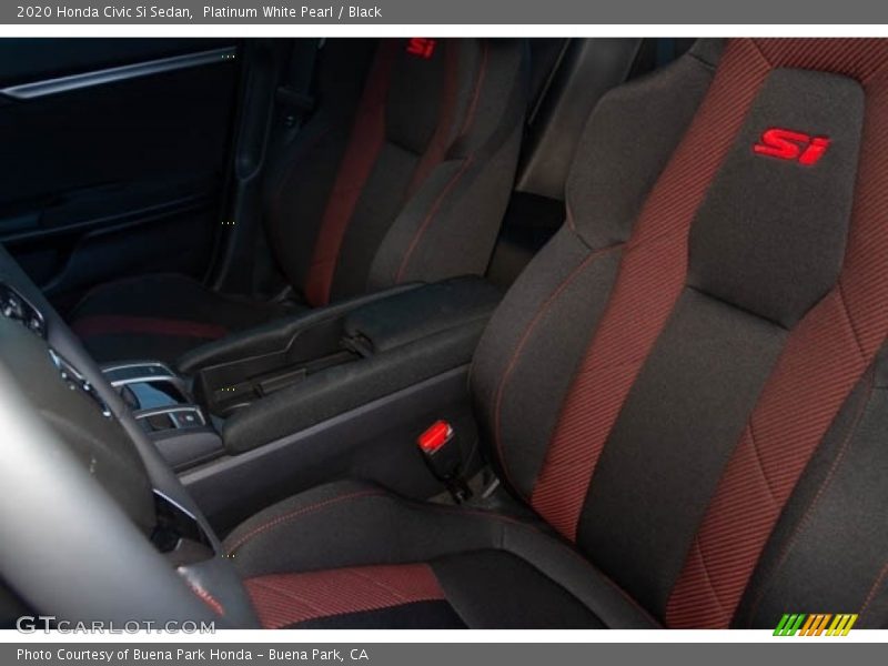 Front Seat of 2020 Civic Si Sedan