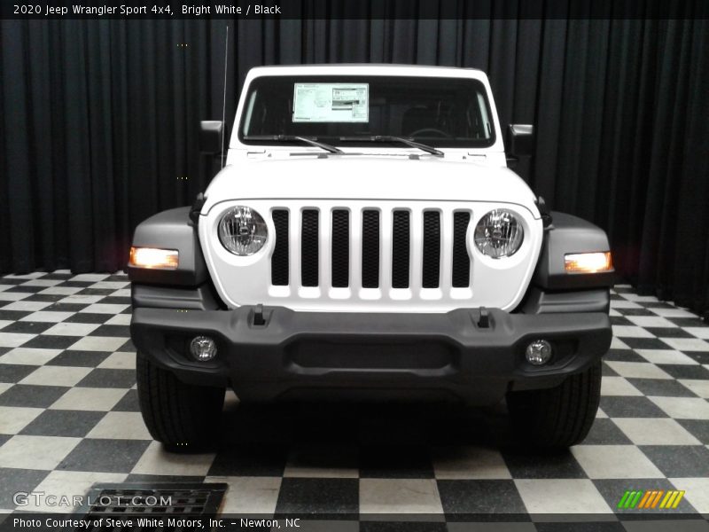 Bright White / Black 2020 Jeep Wrangler Sport 4x4