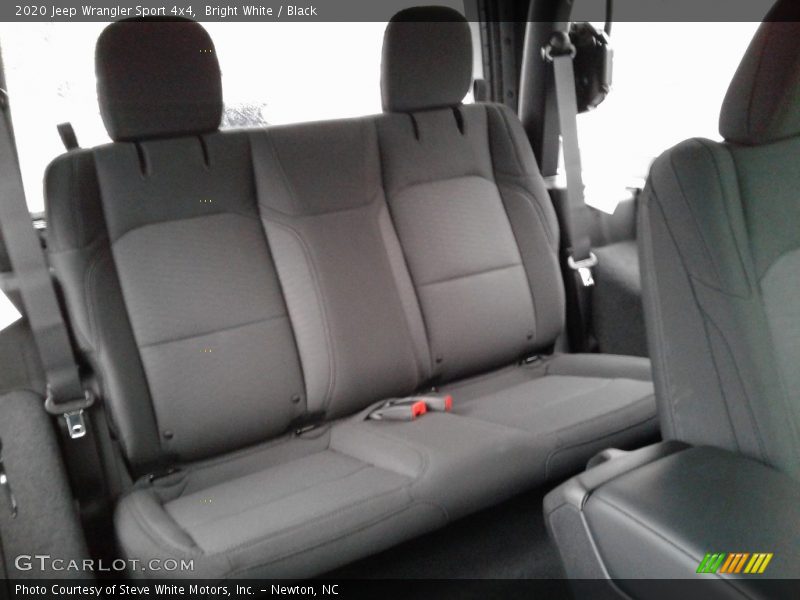 Bright White / Black 2020 Jeep Wrangler Sport 4x4