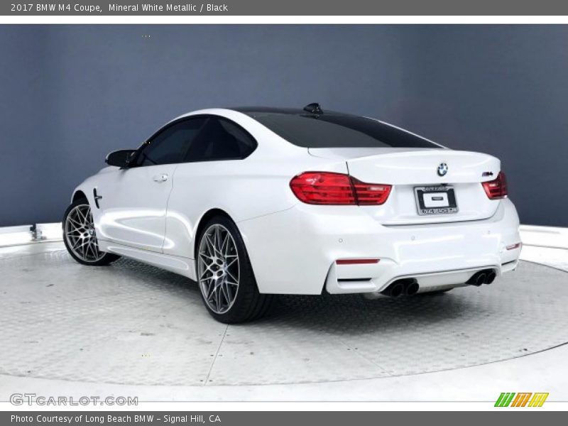 Mineral White Metallic / Black 2017 BMW M4 Coupe