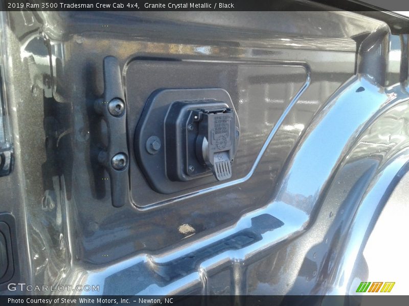 Granite Crystal Metallic / Black 2019 Ram 3500 Tradesman Crew Cab 4x4