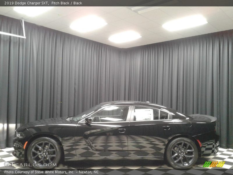 Pitch Black / Black 2019 Dodge Charger SXT
