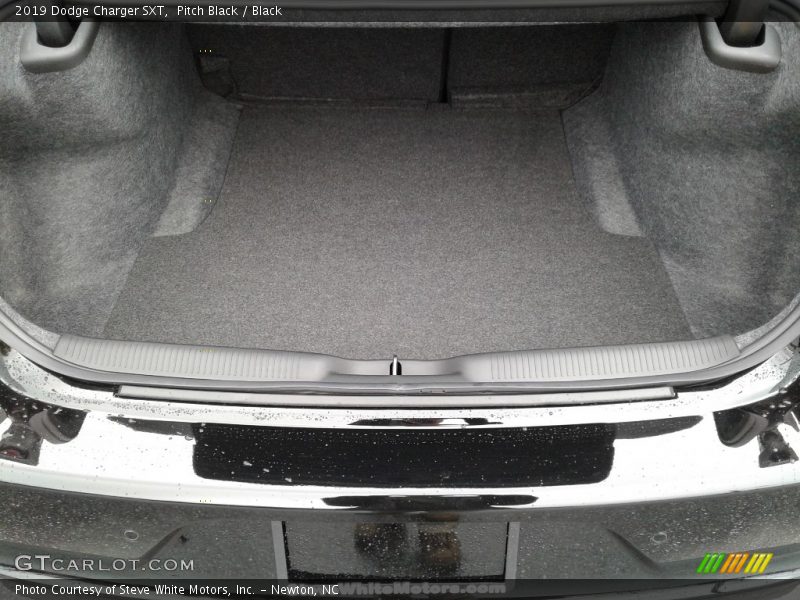 Pitch Black / Black 2019 Dodge Charger SXT